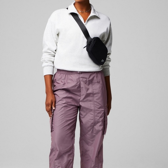 Fabletics Parachute Pant Size S  Lightweight Cargo Jogger Windbreaker Plum Shine - Picture 1 of 10